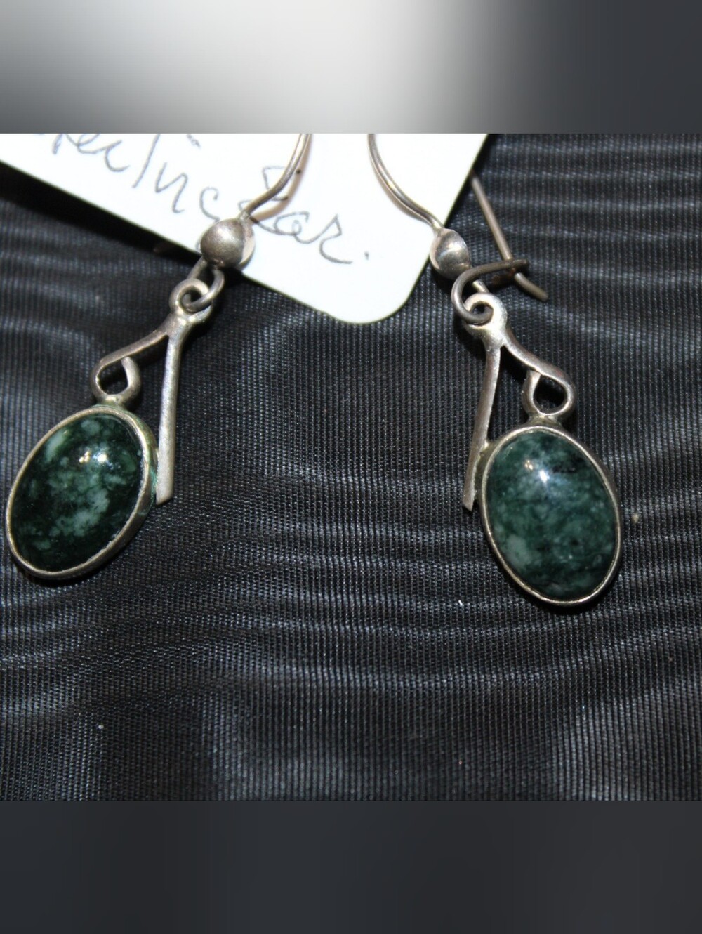 Vintage 925 Sterling Silver Oval Green Jade Bezel Hook Dangle/Drop Earrings